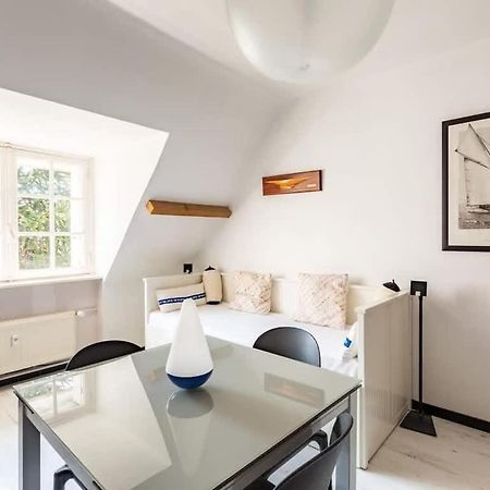 Le Capucin - Petit Duplex Avec Place De Parking Dinard Esterno foto