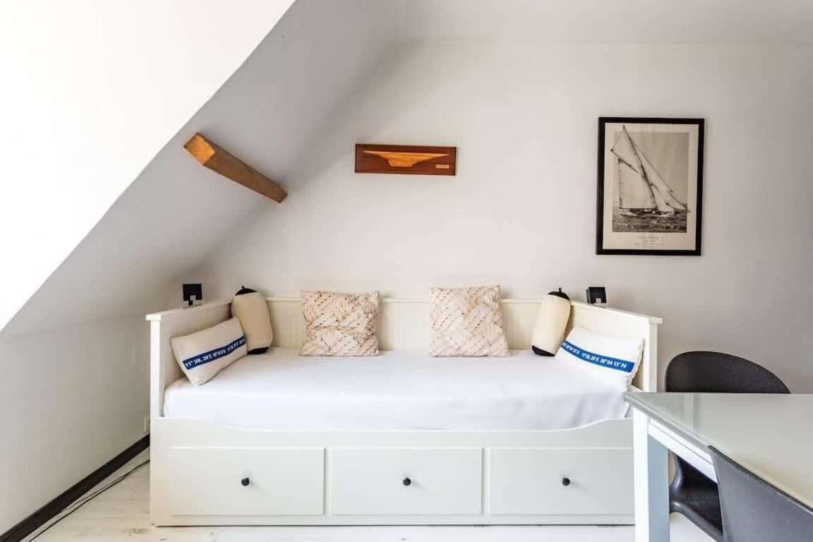 Le Capucin - Petit Duplex Avec Place De Parking Dinard Esterno foto
